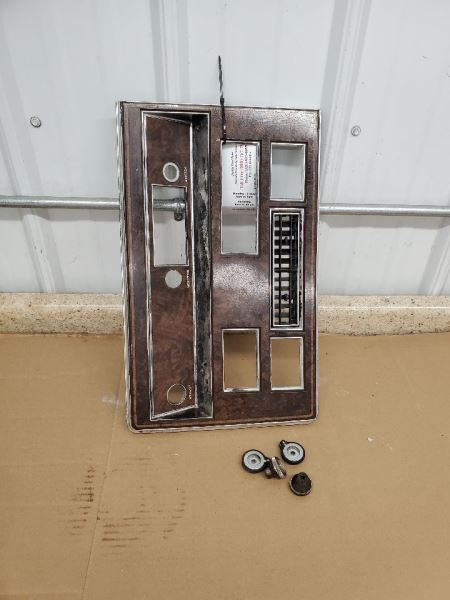 DELTA 881981 Dash Bezel 284408