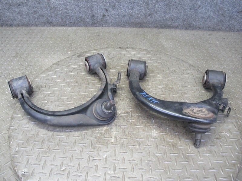 1998-2007 LEXUS UZJ100L LX470 FRONT LEFT & RIGHT SIDE UPPER CONTROL ARM SET