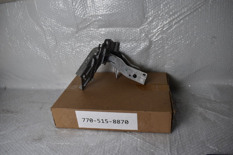 MERCEDES BENZ E400 4MATIC REAR RIGHT CONSOLE 2015-2018 OEM A 253 621 07 00