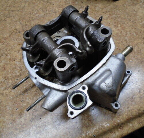 1981 Honda CX500 CX 500 C CX500C Custom Engine Right Cylinder Head Valves Top