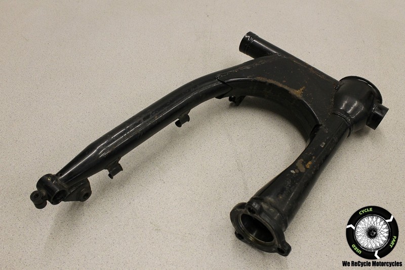 1983 SUZUKI GS 1100 GL REAR SWING ARM OEM GS1100