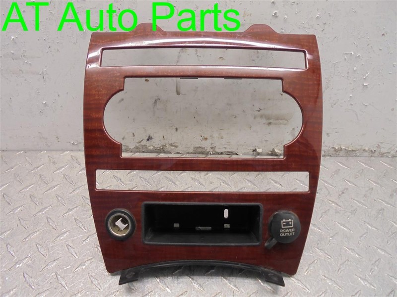 2006 JEEP GRAND CHEROKEE RADIO AND TEMPERATURE CONTROL BEZEL