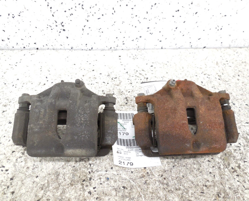 2014-2016 Kia Sportage 2.4L Front Brake Caliper Left Right Pair OEM