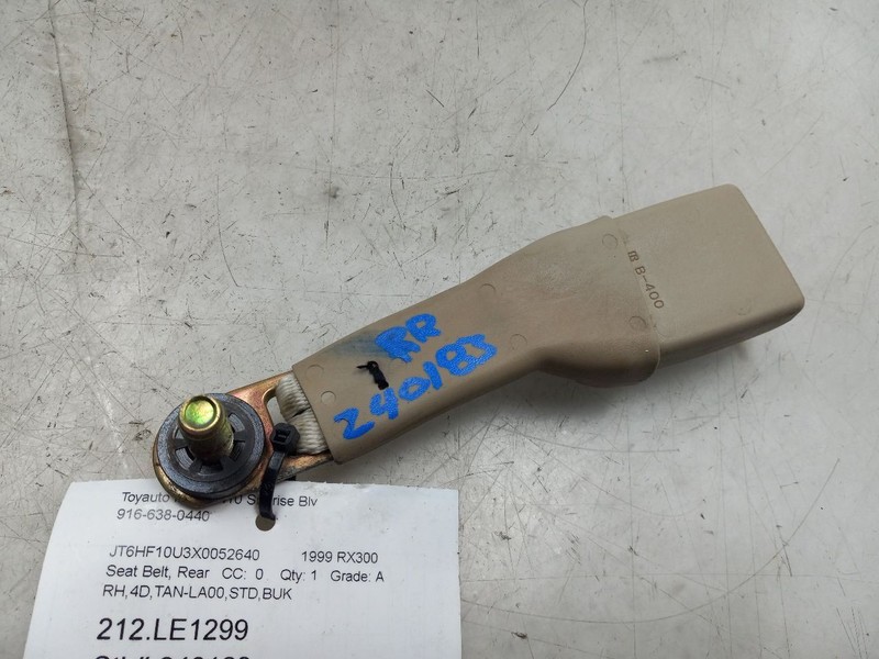 1999 LEXUS RX300 REAR SEAT BELT