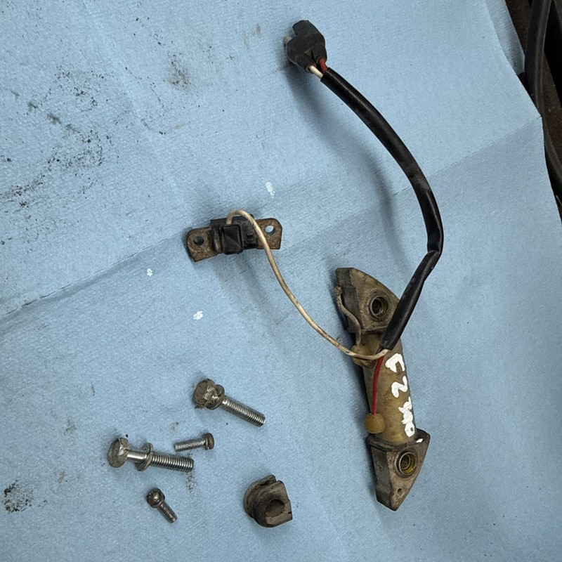 1980’s - 1990’sClub Car Ds Gas Fz340 Kf82d Golf Cart Motor Igniter Pulsar Coil