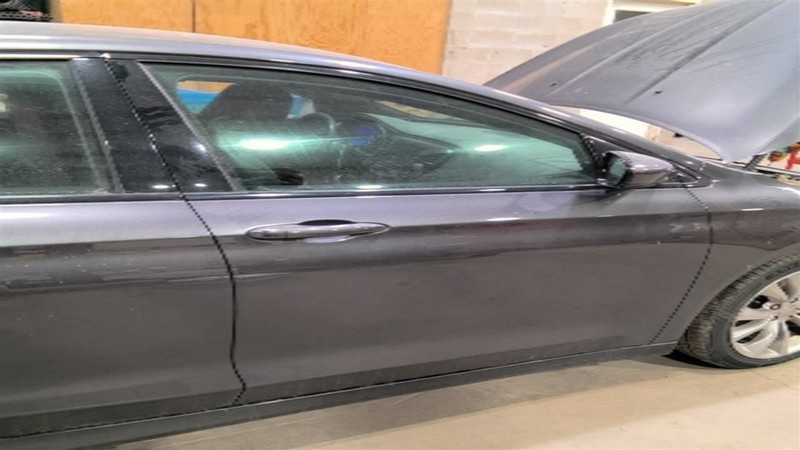 Passenger Front Door Electric Sedan Acoustic Glass Fits 15-17 200 3438444