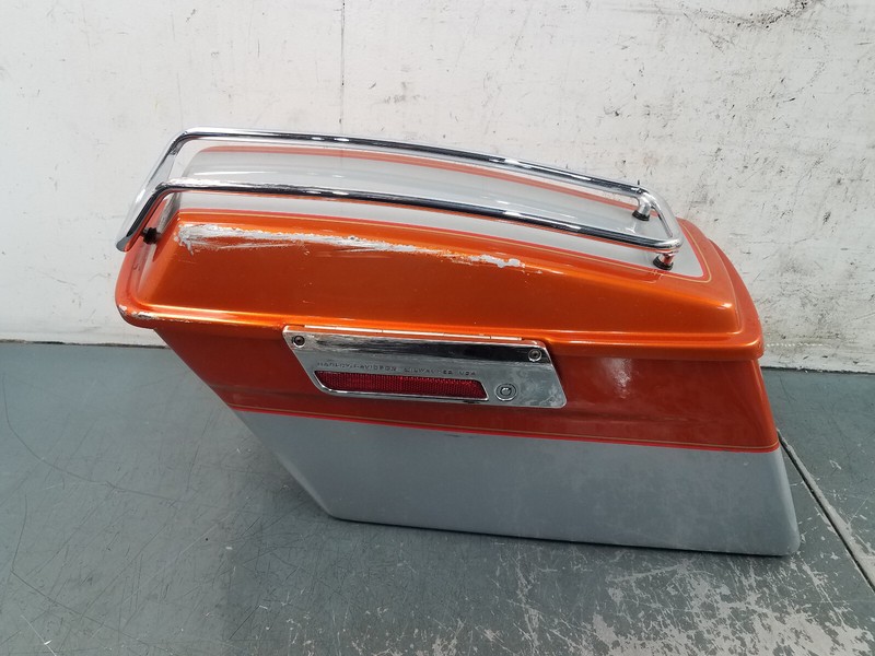 1999 Harley Touring Ultra ClassicLeft Saddle Bag - * #7042 VV4