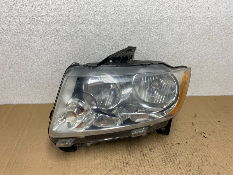 2011 to 2013 Jeep Grand Cherokee Halogen Left Driver Lh Headlight Oem AC4146 DW