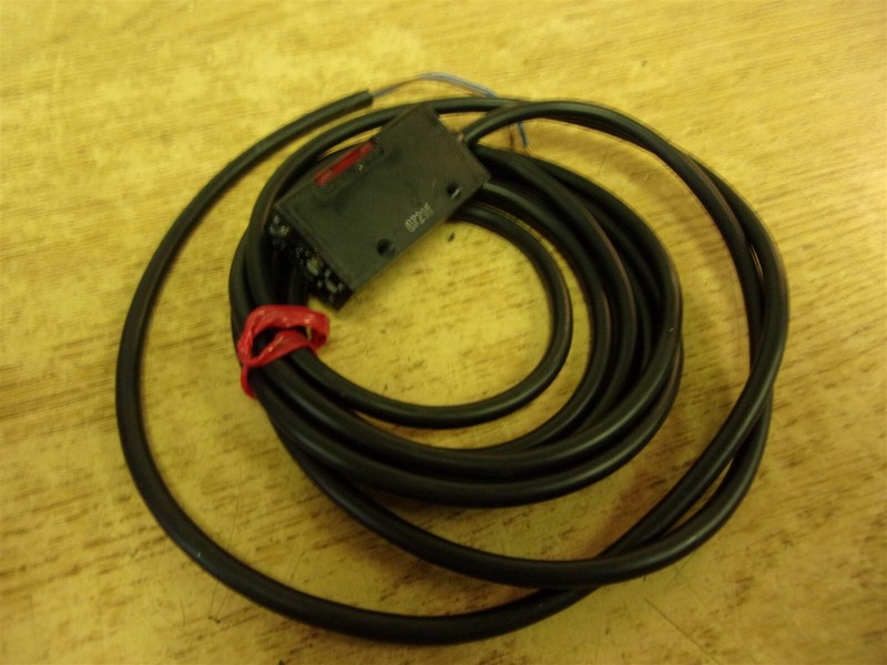 Yamatake HPA-E23 Photoelectric Sensor Emitter *FREE SHIPPING*