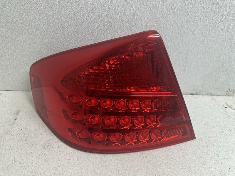 2003-2004 Infiniti G35 Sedan Left Driver Tail Light Lamp Taillight Taillamp Oem