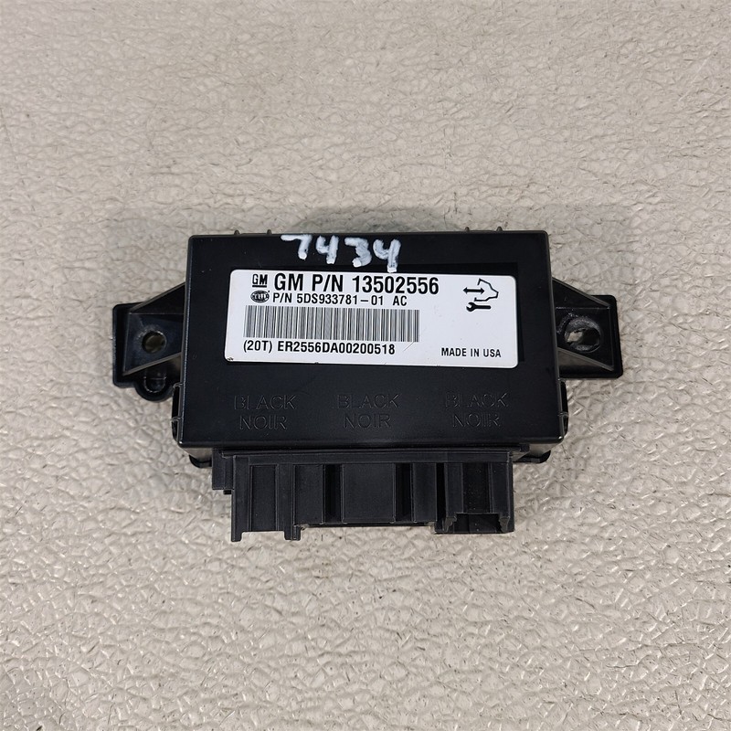 10-15 Camaro SS Heated Seat Control Module 13502556 Oem Aa7434