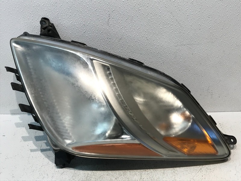 2006-2009 Toyota Prius Left Driver LH Side Headlight OEM