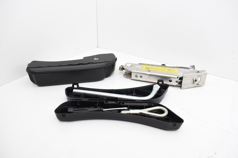 2008 Audi A4 Emergency Spare Tire Scissor Jack & Tool Kit SET OEM KW26
