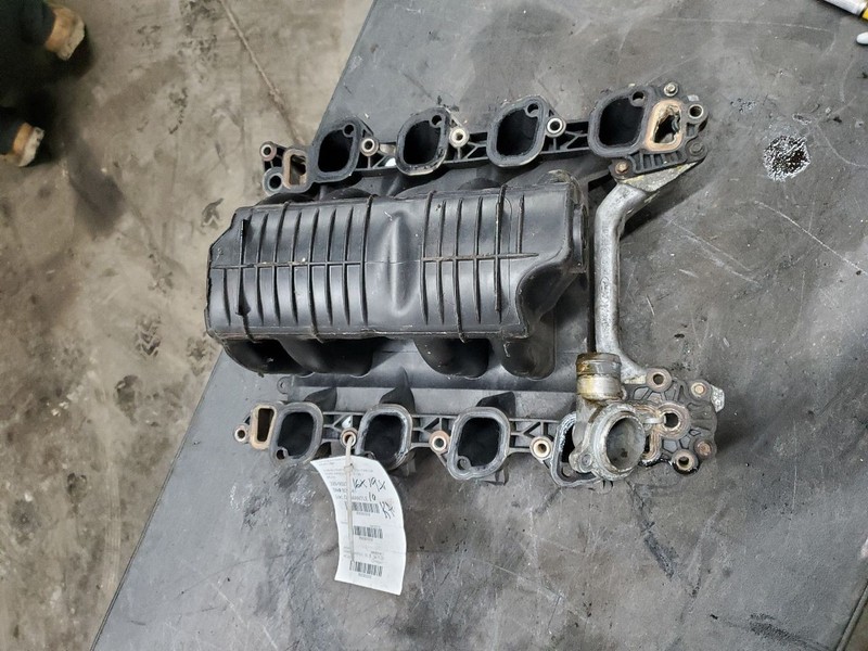 Intake Manifold Fits 08-11 LINCOLN & TOWN CAR 305318