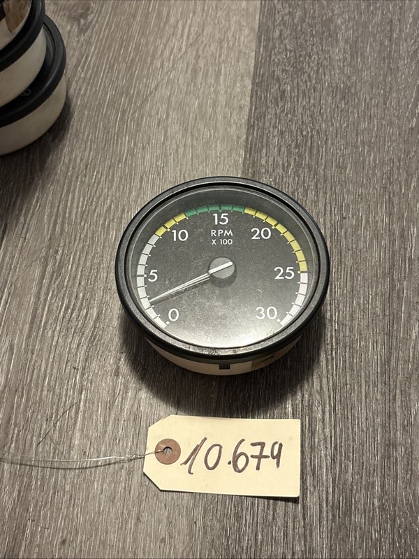 Freightliner Tachometer Gauge - P/N: A22-59204-001