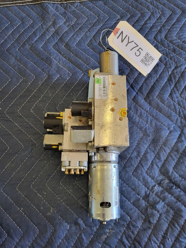 Used Oem BMW Convertible Top Hydraulic Pump for 2019 850i