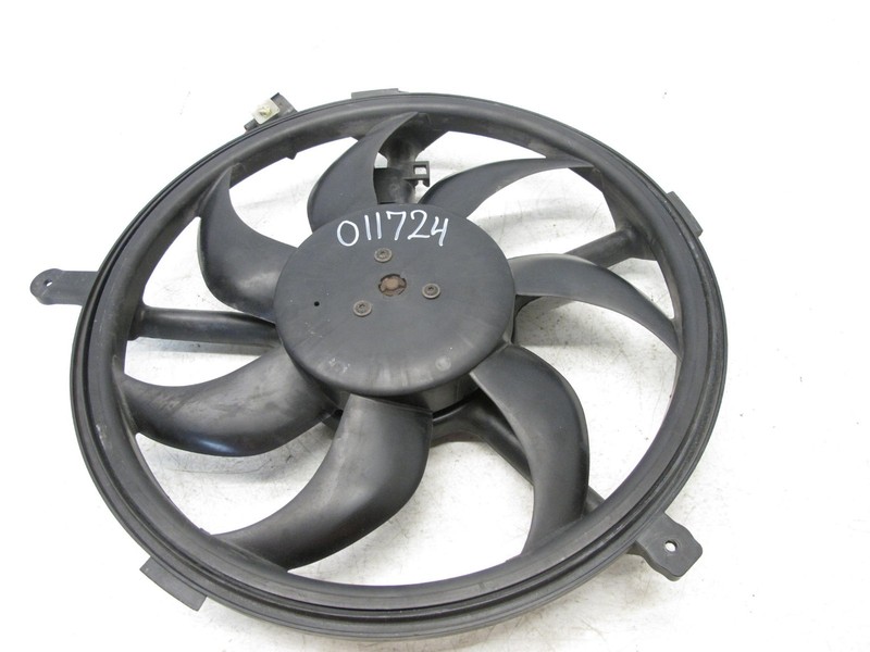 07-16 MINI COOPER S R58 R55 - R61 COOLING FAN BLADE SHROUD WITH MOTOR OEM 011724