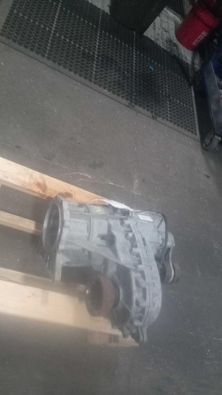 2015 Lincoln Navigator Transfer Case Assembly 4WD OEM 165K Miles FL747A195DA