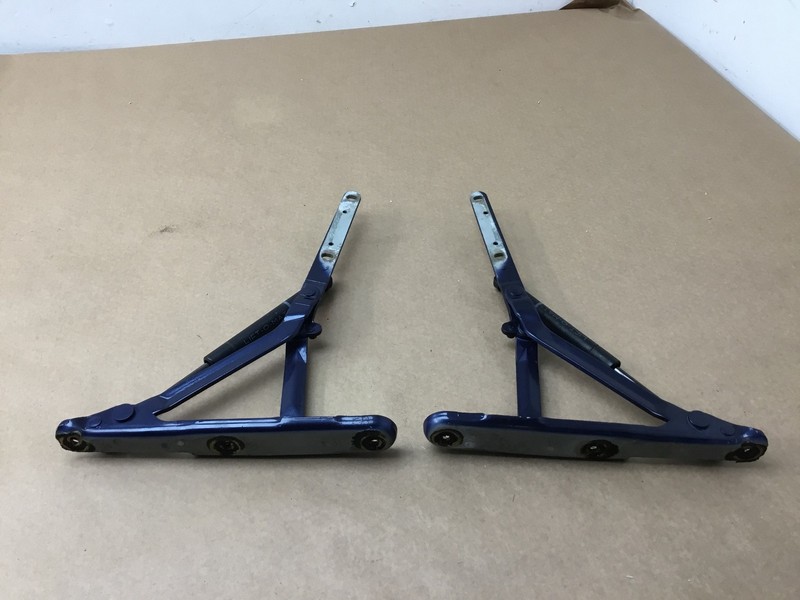 Maserati Coupe GT 2003 Rear Trunk Lid Hinge Hinges Set Pair 2 PCS 02-06 ;:Y