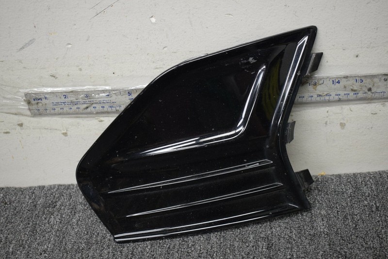 FORD LEFT SIDE FOG LIGHT BEZEL FACTORY OEM