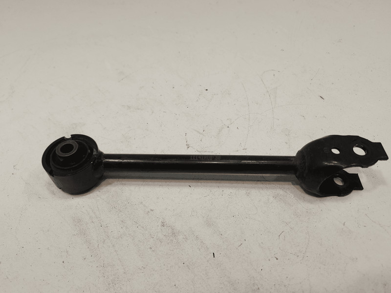 TOYOTA CAMRY FWD 18-24 SUSPENSION LOWER CONTROL ARM REAR PASSENGER SIDE OEM