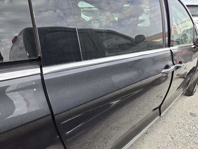 Passenger Rear Side Door Movable Glass Fits 17-25 PACIFICA 3603238
