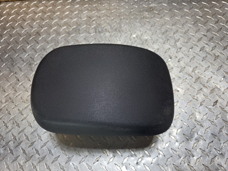 2010-2013 Kia Soul Armrest Center Console Cover Lid Front OEM Black