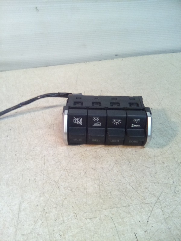 Western Star A06-90732-003 Modular Switch, Secondary Slave, Chrome