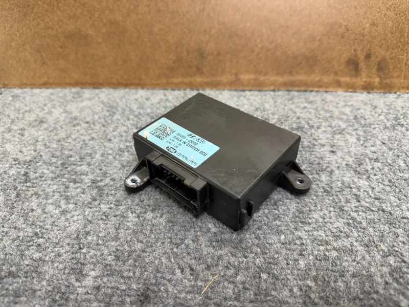 GENESIS G70 19-26 OEM FRONT RIGHT SIDE SEAT WALK IN SWITCH CONTROL MODULE UNIT