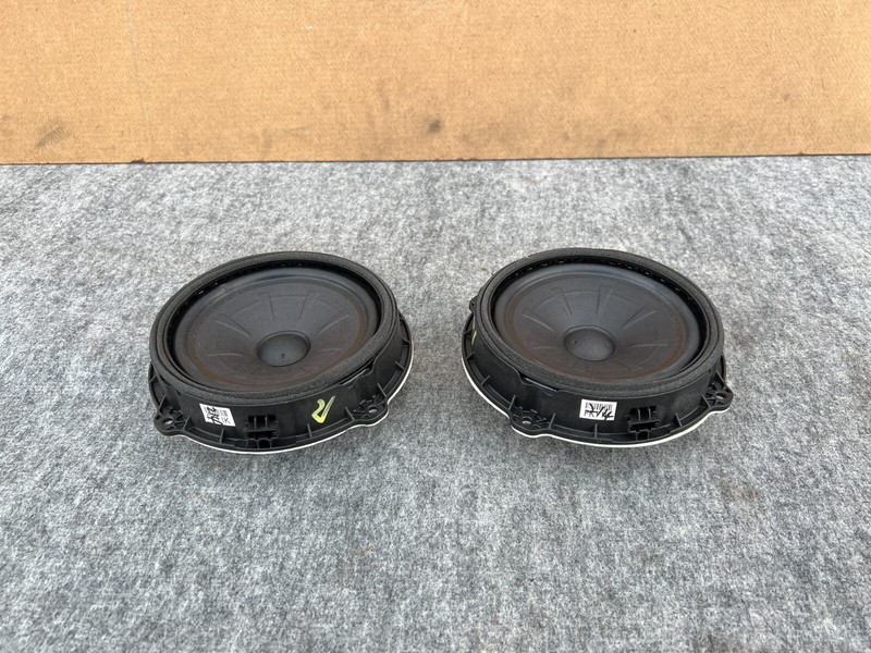 GENESIS G70 2019-2023 OEM REAR LEFT & RIGHT DOOR SPEAKERS (PAIR) ASSEMBLY