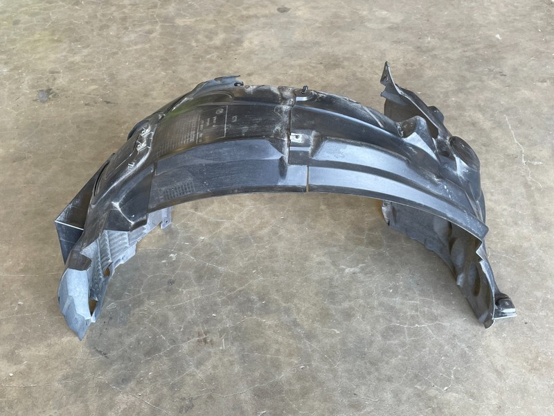 13 14 15 F12 BMW M6 Front Left Driver Fender Liner Splash Shield Guard OEM 1660