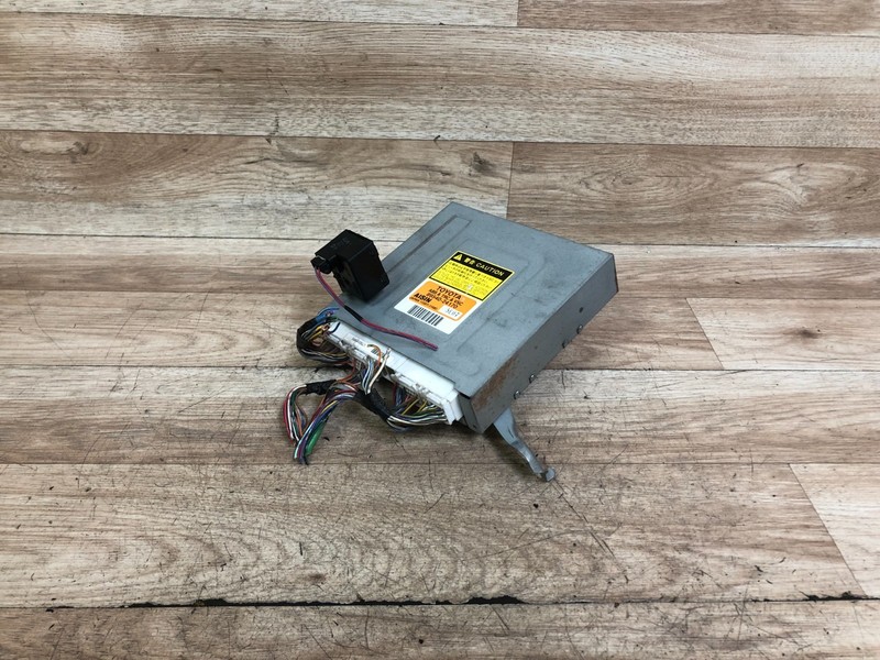 LEXUS SC430 OEM ABS TRC VSC SKID TRACTION CONTROL MODULE 2002-2005 2