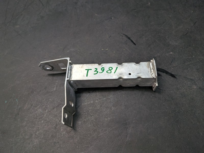 Front Bumper Reinforcement Left Bracket 2021 Toyota RAV4 52103-0R040 2019 - 2024