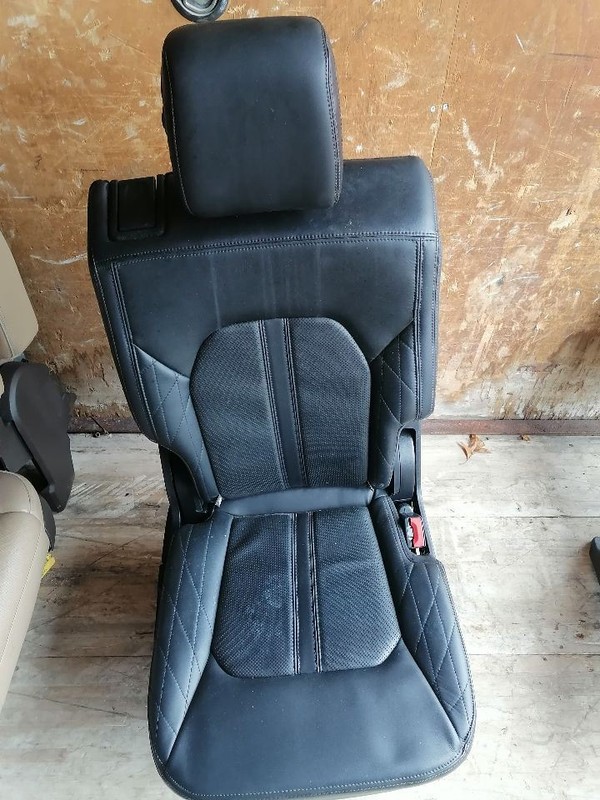 2018-2021 EXPEDITON 2nd Row Right Outer Seat Black Leather 1466129