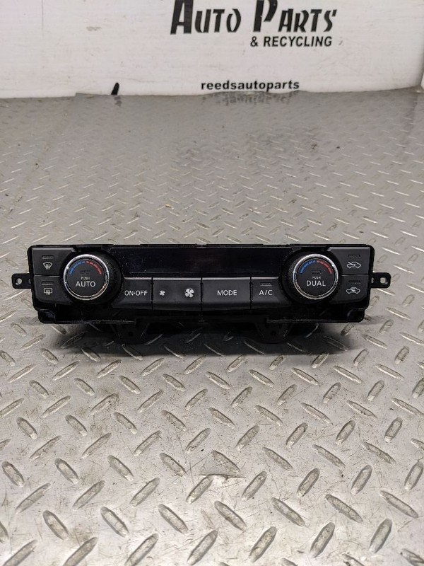 Temperature Control Automatic AC Fits 16-23 MAXIMA 1045879