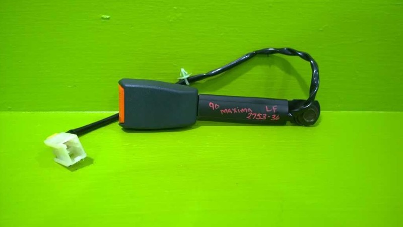 89 90 91 92 93 94 MAXIMA DRIVER LEFT FRONT SEAT BELT BUCKLE OEM 2753-36