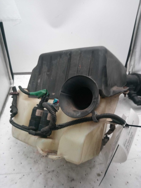 2005 Chevrolet Trailblazer Air Cleaner Assembly OEM 4.2L Used 199k Miles