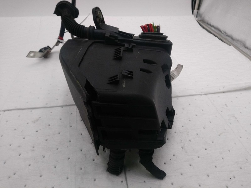 2013 VOLVO 60 SERIES Fuse Box OEM White 307286252 119k Miles NJ25-23202