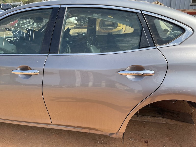11-13 INFINITI M56 M37 REAR LEFT DRIVER SIDE DOOR ASSEMBLY OEM GRAY K51