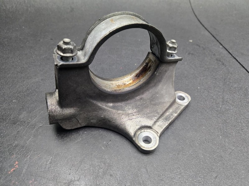 Front Right Axle Shaft Bracket 2018 Ford Fusion CV61-3K305-GB 2013 2014 - 2020