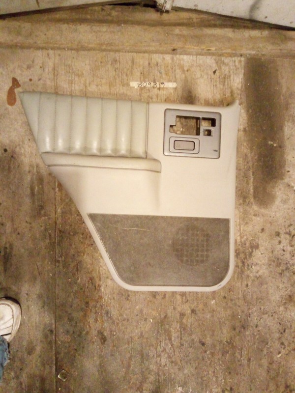 86-94 Chevy S10/Blazer GMC S15/Jimmy - OEM LH Power Door Panelgray leather