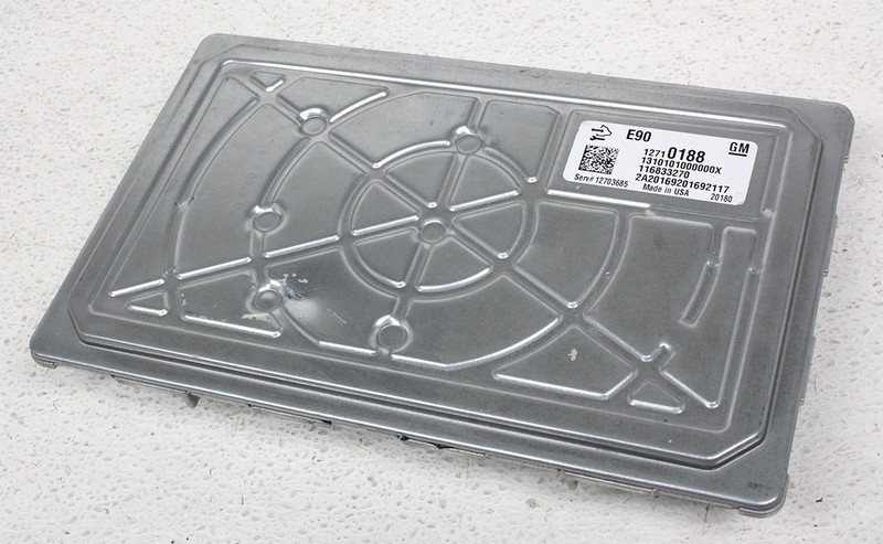 OEM Chevrolet Silverado, GMC Sierra Engine Control Module 12710188 - Dent