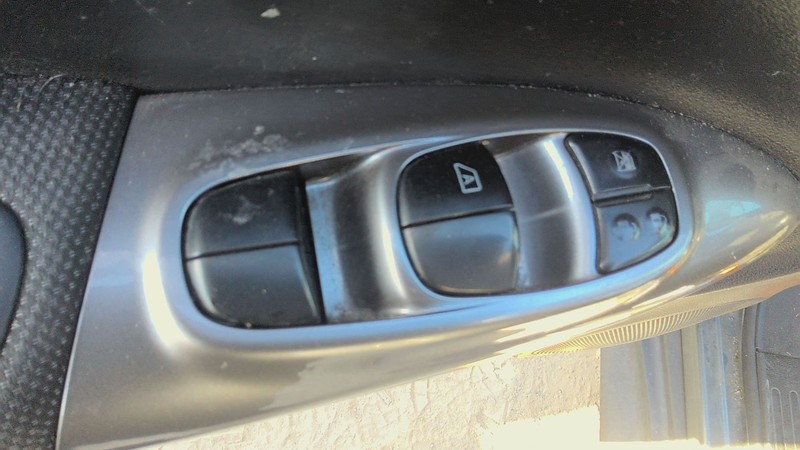 Door Switch Front NISSAN JUKE 11 12 13 14 15 17