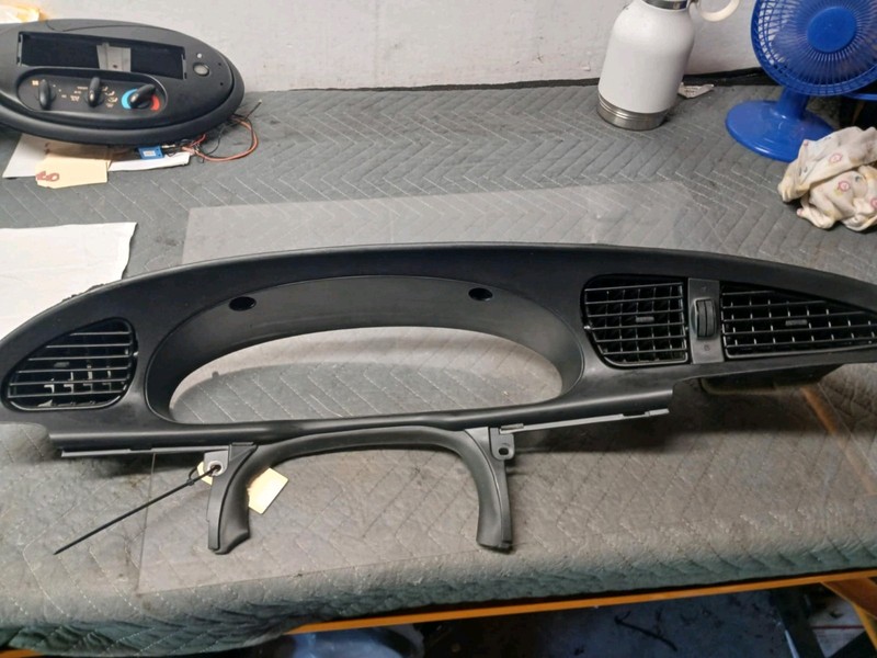 1998 Taurus Cluster Bezel