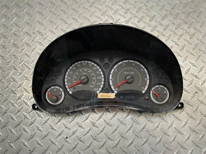 OEM 2005 JEEP LIBERTY SPEEDOMETER 2.4L 3.7L 56010528AF 94k MILES