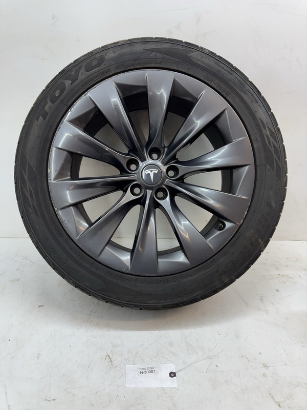 16-20 Tesla X Wheel Rim 20x9.5J + 40MM 20" 10-Spoke w/ Tire 1027245-00-C 30081