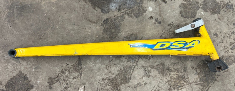 1999 Skidoo Summit X 670 RH Trailing Arm and spindle Right 505070197