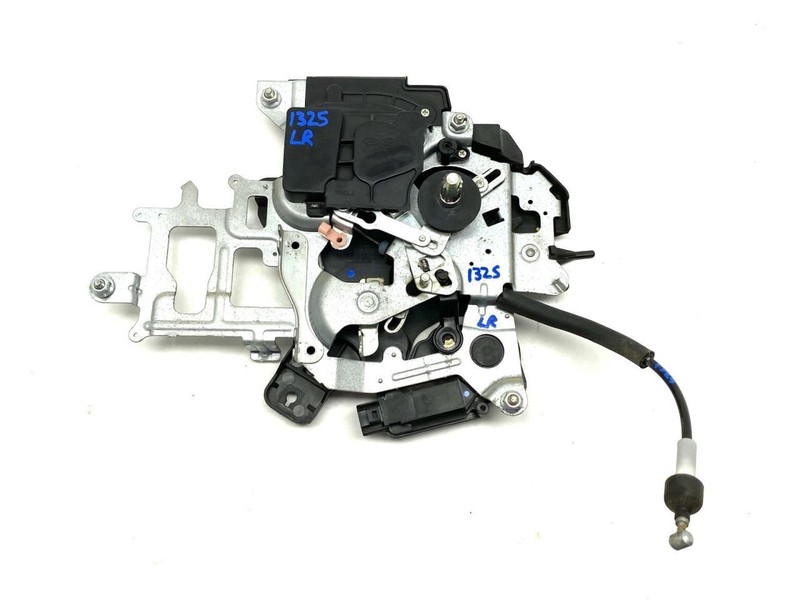Left Driver Side Rear Door Latch Lock Actuator Fits 2007-2012 Kia Sedona 87744