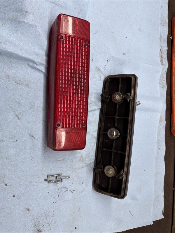 1984 - 1989 Yamaha Phazer Pz480 Pz485 Snowmobile tail light brake light
