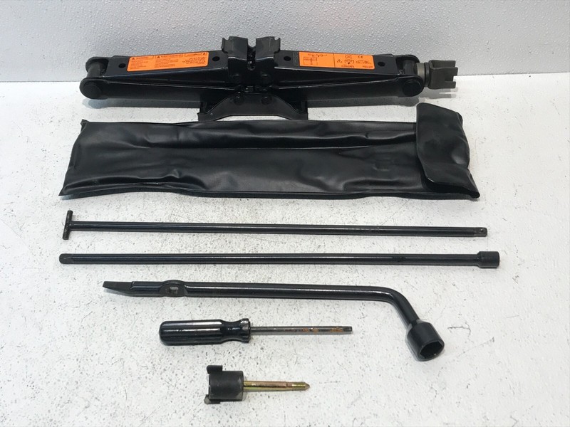 2005 - 12 Nissan Pathfinder Emergency Jack Spare Tire Change Set Kit 99550-EA000